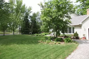 2805 Alvarado Ln N, Plymouth, MN 55447 - Photo 22