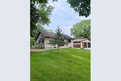 425 Shorewood Drive, Detroit Lakes, MN 56501 - Photo 4