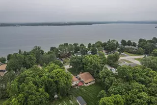 425 Shorewood Dr, Detroit Lakes, MN 56501 - Photo 2