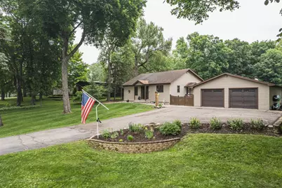 425 Shorewood Drive, Detroit Lakes, MN 56501 - Photo 2