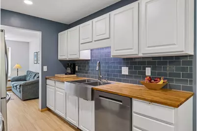 438 Pondridge Circle, Wayzata, MN 55391 - Photo 16