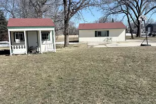 206 S Tyler St, Tyler, MN 56178 - Photo 30