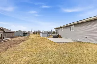 630 Driftwood Ave, Watkins, MN 55389 - Photo 6