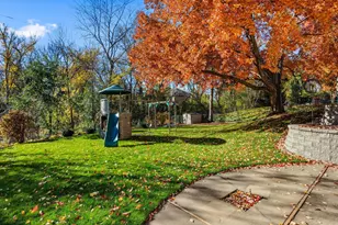 10666 Utica Rd, Bloomington, MN 55437 - Photo 10