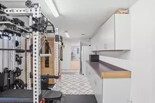 10666 Utica Rd, Bloomington, MN 55437 - Photo 38