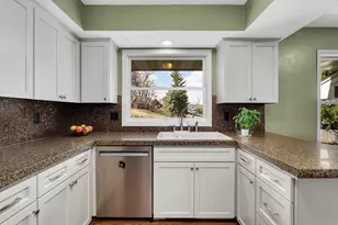 10732 James Cir, Bloomington, MN 55431 - Photo 12