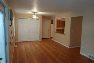 896 Wescott Square, Eagan, MN 55123 - Photo 4