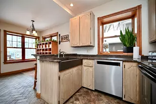 629 W King St, Winona, MN 55987 - Photo 12