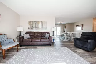 884 Willow Springs Rd, Detroit Lakes, MN 56501 - Photo 4