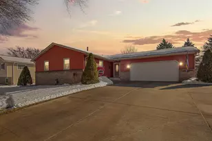 2045 3rd Ave NE, Owatonna, MN 55060 - Photo 2