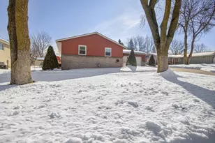 2045 3rd Ave NE, Owatonna, MN 55060 - Photo 4