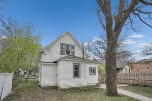 207 3rd Ave NE, Saint Cloud, MN 56304 - Photo 18