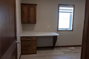 560 Hl Crst St, Edgerton, MN 56128 - Photo 8