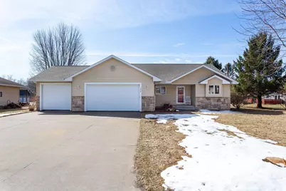 634 Jefferson Street, River Falls, WI 54022 - Photo 1