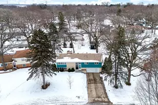 160 Stonybrook Way NE, Fridley, MN 55432 - Photo 34