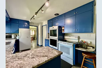 579 Park Avenue W, Ortonville, MN 56278 - Photo 6