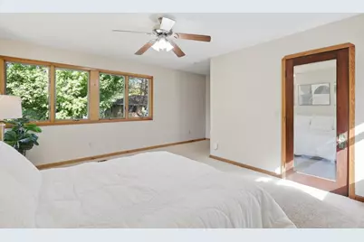 1621 Evans Avenue, South Saint Paul, MN 55075 - Photo 12