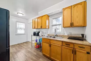 1859 Hoyt Ave E, Saint Paul, MN 55119 - Photo 8