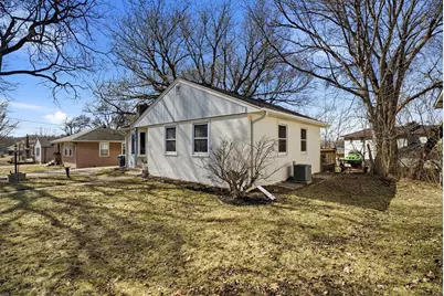 2303 7th Avenue E, North Saint Paul, MN 55109 - Photo 34