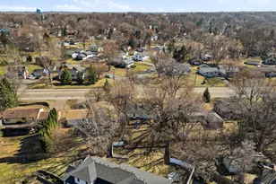 2303 7th Ave E, North Saint Paul, MN 55109 - Photo 38