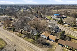 2303 7th Ave E, North Saint Paul, MN 55109 - Photo 36