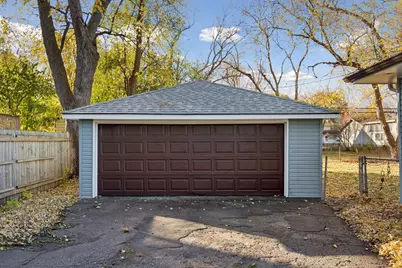 5513 Bryant Avenue N, Brooklyn Center, MN 55430 - Photo 40