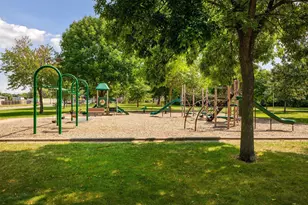 7604 Hampshire Ave N, Brooklyn Park, MN 55428 - Photo 28