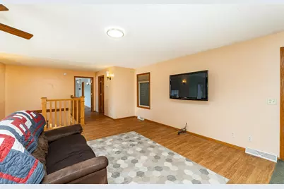 24413 Pickwick Loop Road, Winona, MN 55987 - Photo 12