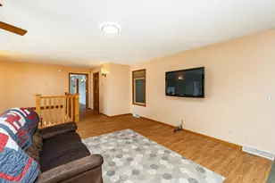 24413 Pickwick Loop Rd, Winona, MN 55987 - Photo 12