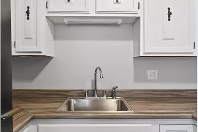 406 Livingston Avenue, Saint Paul, MN 55107 - Photo 6