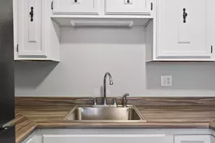 406 Livingston Ave, Saint Paul, MN 55107 - Photo 6