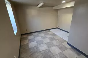 411 5th St NW, Austin, MN 55912 - Photo 8