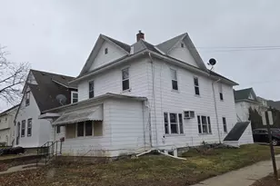 411 5th St NW, Austin, MN 55912 - Photo 2