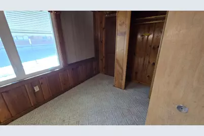 411 5th Street NW, Austin, MN 55912 - Photo 18