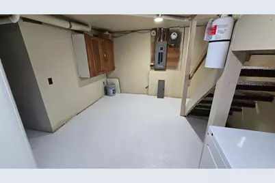 411 5th Street NW, Austin, MN 55912 - Photo 32