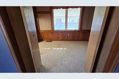 411 5th Street NW, Austin, MN 55912 - Photo 16