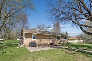 921 S Meadow Rd, Litchfield, MN 55355 - Photo 36