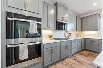 6187 Jennifer Avenue South, Cottage Grove, MN 55016 - Photo 2