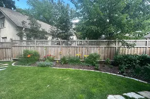 2200 Kenwood Pkwy, Minneapolis, MN 55405 - Photo 46