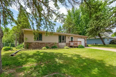 1323 Greenwood Place, Faribault, MN 55021 - Photo 2