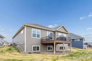2055 Oakpointe Dr, Waconia, MN 55387 - Photo 40