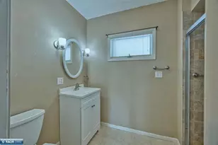 411 9th St NW, Chisholm, MN 55719 - Photo 18