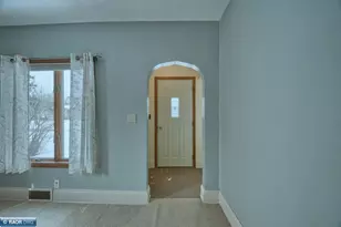 411 9th St NW, Chisholm, MN 55719 - Photo 10