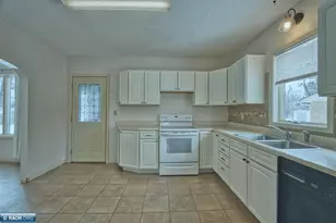 411 9th St NW, Chisholm, MN 55719 - Photo 22