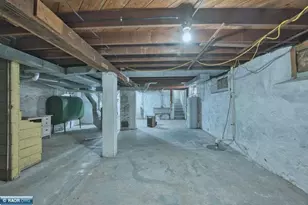 411 9th St NW, Chisholm, MN 55719 - Photo 38