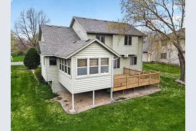 8920 Vickors Crossing, Brooklyn Park, MN 55443 - Photo 38