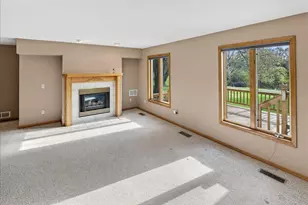 8920 Vickors Crossing, Brooklyn Park, MN 55443 - Photo 18
