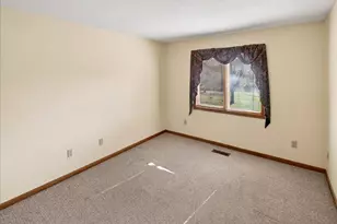 8920 Vickors Crossing, Brooklyn Park, MN 55443 - Photo 22