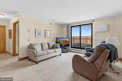 7600 Golden Valley Road #409, Golden Valley, MN 55427 - Photo 8