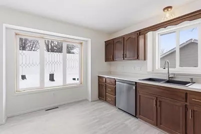 13034 Verdin Street NW, Coon Rapids, MN 55448 - Photo 10